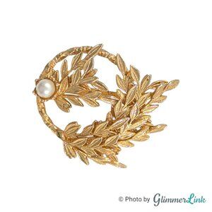 Vintage Floral Leaf Faux Pearl Wreath Gold Tone Brooch
